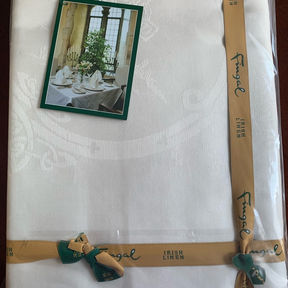 Fingal Irish linen tablecloth.  Brand new.
